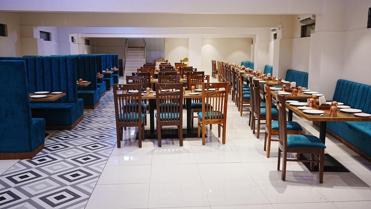 L P Regency Pune Exterior foto