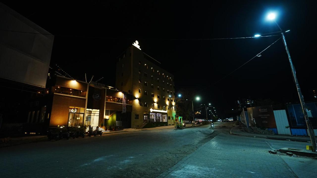 L P Regency Pune Exterior foto