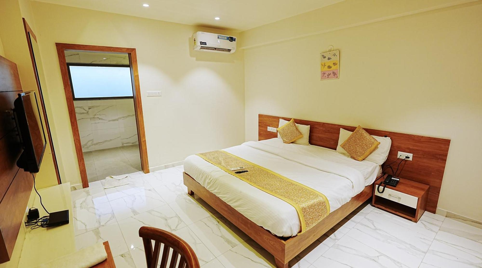 L P Regency Pune Exterior foto